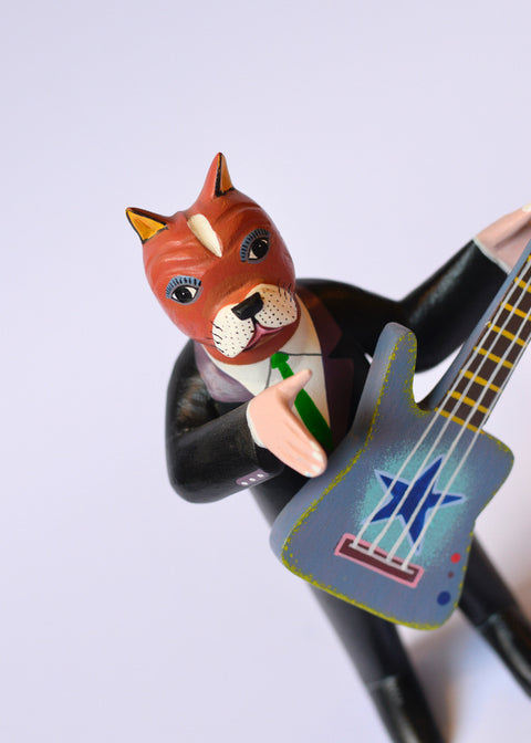 Perro con Guitarra Solo