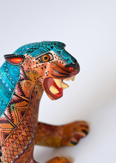 Jaguar Zapoteco Azul y Marrón Alebrije