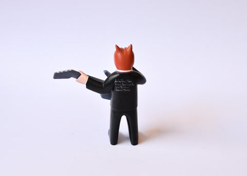 Perro con Guitarra Solo