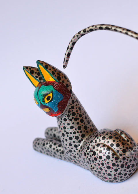 Gato Plateado Alebrije