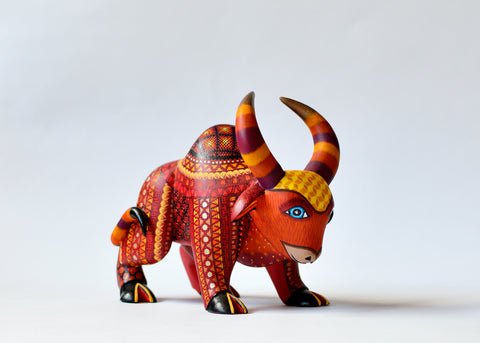 Toro Rojo Alebrije
