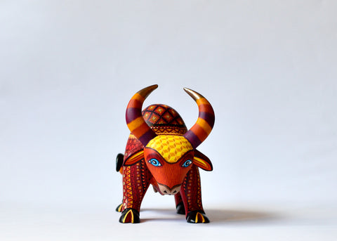 Toro Rojo Alebrije