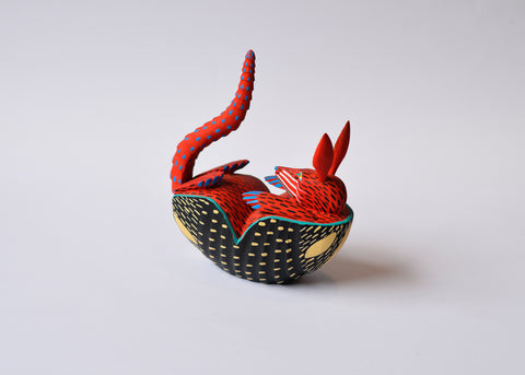 Armadillo Rojo Alebrije