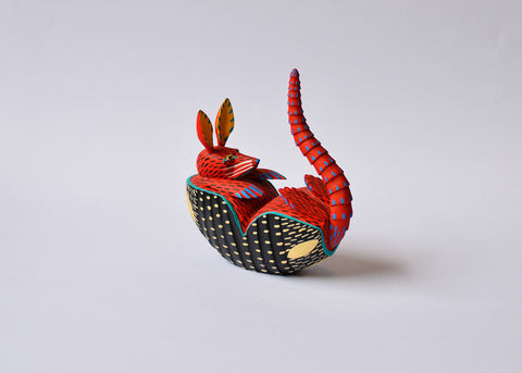 Armadillo Rojo Alebrije