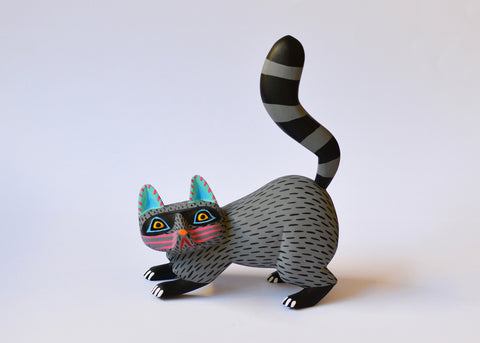 Raccoon Gris y Negro Alebrije