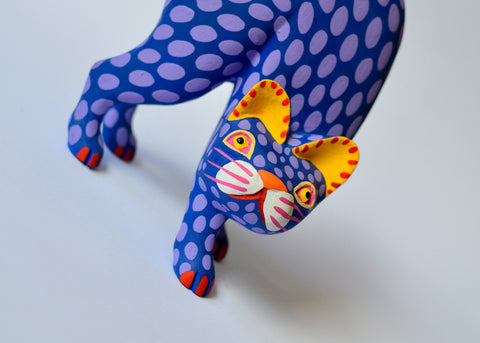 Gato Violeta Lunares Alebrije