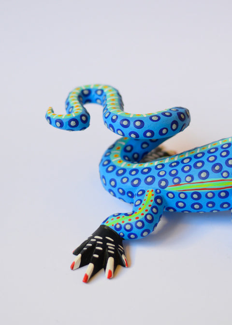 Iguana Celeste Alebrije