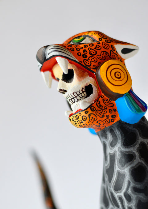 Calaca con Tigre Alebrije