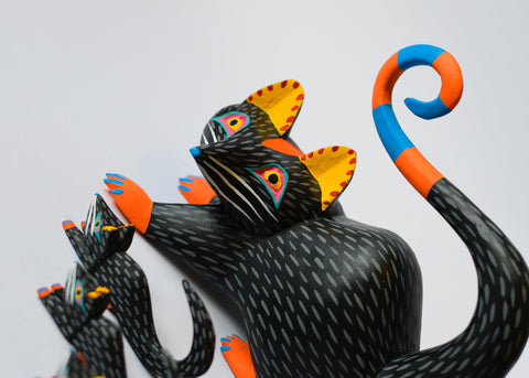Opossum Negro Alebrije