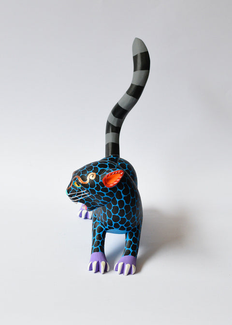 Jaguar Azul y Negro Brillante Alebrije