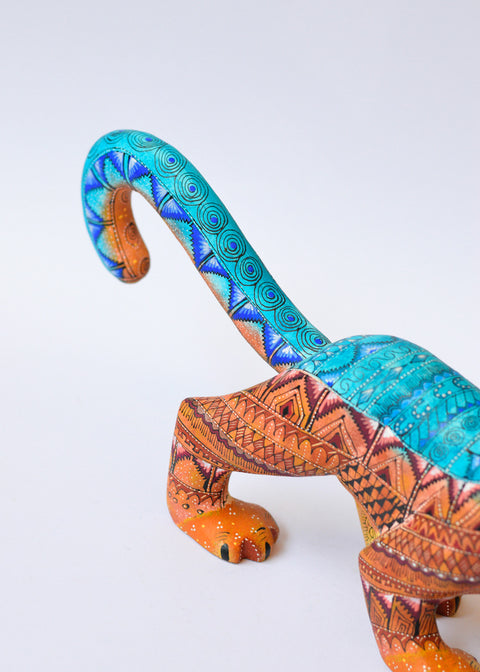 Jaguar Zapoteco Azul y Marrón Alebrije
