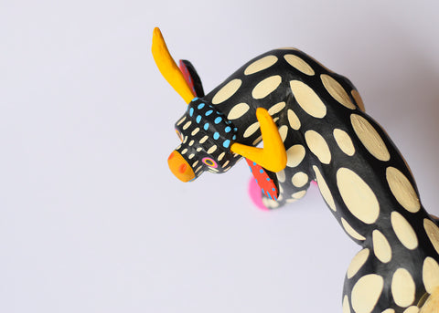 Vaca con Lunares Alebrije