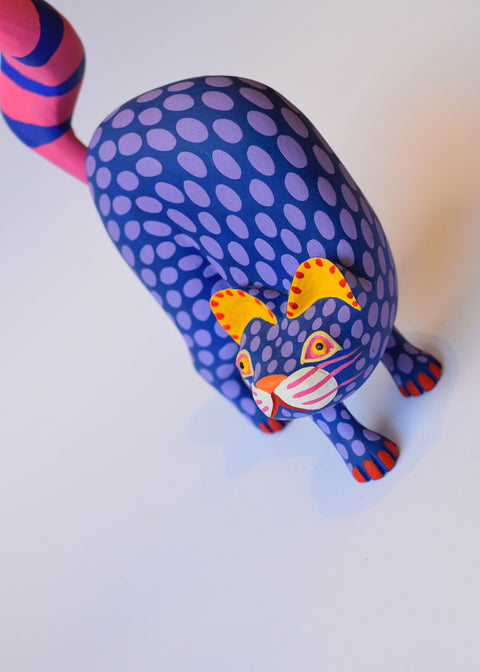 Gato Violeta Lunares Alebrije