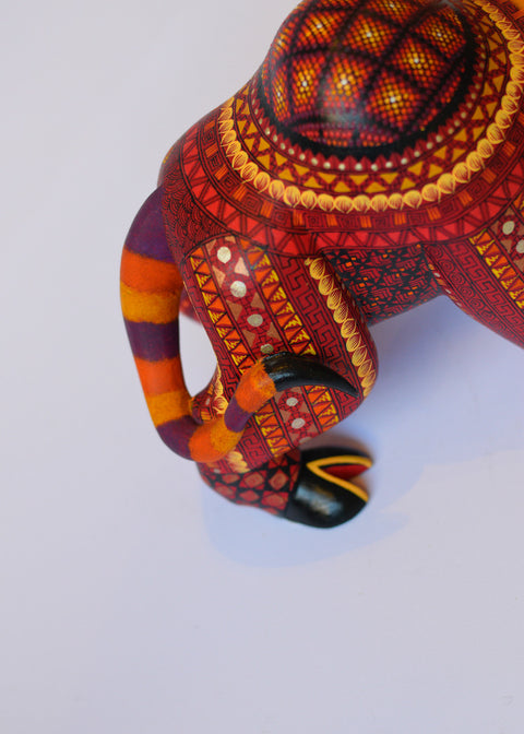 Toro Rojo Alebrije