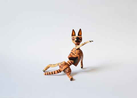 Gato Breakdancer Alebrije