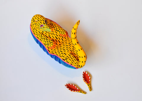 Armadillo Amarillo Alebrije