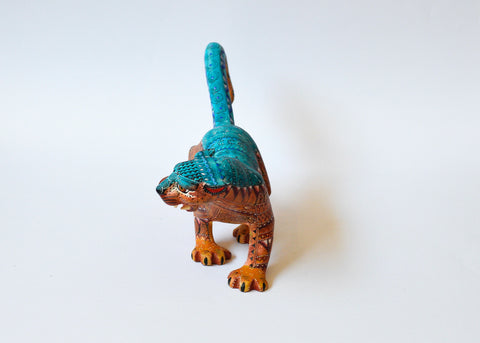 Jaguar Zapoteco Azul y Marrón Alebrije