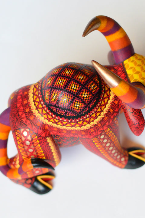 Toro Rojo Alebrije
