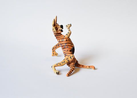 Gato Breakdancer Alebrije