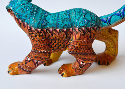 Jaguar Zapoteco Azul y Marrón Alebrije