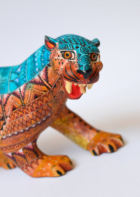 Jaguar Zapoteco Azul y Marrón Alebrije