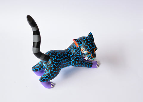 Jaguar Azul y Negro Brillante Alebrije