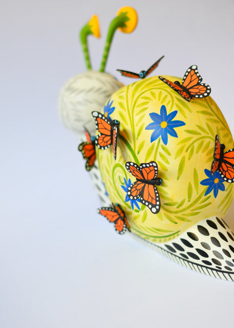 Caracol Skull Mariposa Alebrije